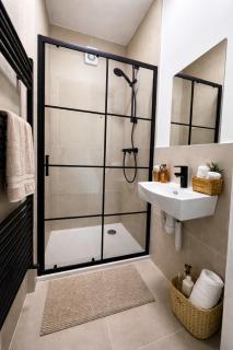 Stunning! 4-Bedroom Home! Great BEACH Location! - 2