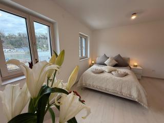 Donau-Loft New Luxury Family Apartment - 7