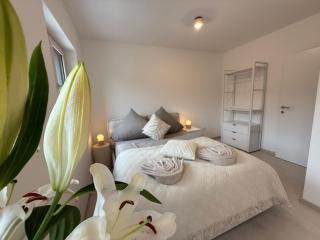 Donau-Loft New Luxury Family Apartment - 0