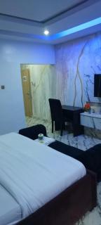 Havana Hotel and Suites - 2