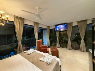 7 Tree Resort & Restaurant - 1