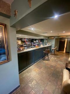 Shearsby Bath Hotel - 3