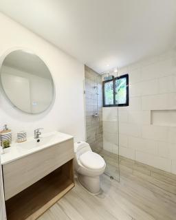 White Sands Tropical Oasis with Private Pool 3 Mins to the Beach - 4