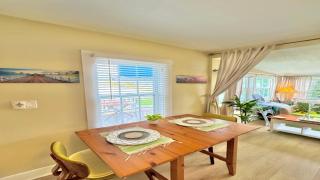 Pass-a-Grille Beach Getaway Walkable Bikes Gear - 3