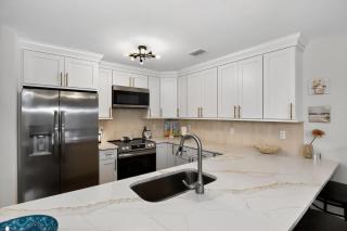 Palm Harbor Entire Duplex Sleeps 16 Near Beaches - 1