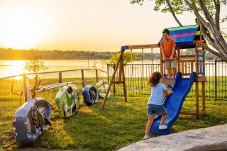 Lakefront Luxe 5BR 2Bath Home with Pool & Hot Tub - 6