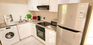 Gemütliches Balkon Apartment mit Pool ,Nahe Strand & Hafen - 4