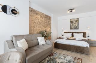 Sea Reflections - Infinity Pool & Spa Resort - 4