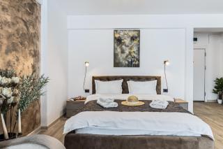 Sea Reflections - Infinity Pool & Spa Resort - 8