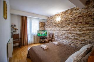 Cozy Apartment on Kostava - Tbilisi - 5