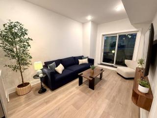 Spacious Center City 2BR 2Bath Apt. with Balcony - 9