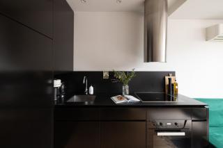 The Carlton Loft Small Scale Retreat - 9