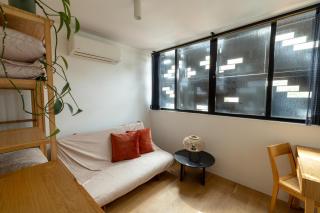 The Carlton Loft Small Scale Retreat - 3