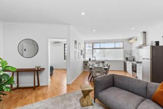 The Elevated EscapeModern 3BR Near CBD & Vic Park - 0