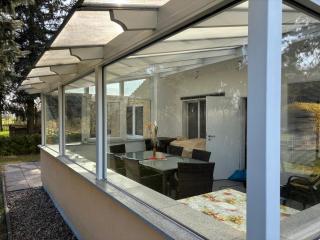 Ferienhaus mit Wintergarten am See (Angelparadies) - 0