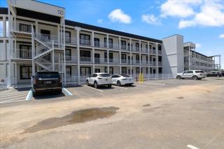 New Topsider Condo With Boat Slip - 8