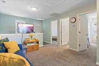 Lakefront Fishing Retreat with Trailer Parking Nearby! - 2