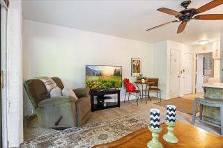 Lakefront Bungalow Near Margaritaville - 3