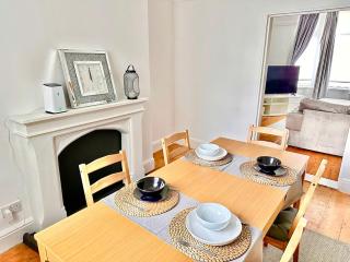 3 Bed Holiday Home - New Brighton Beach - 3