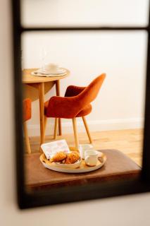 Tide and Time Portrush Hideaway, Deluxe retreat 5 mins walk to the beach - 1