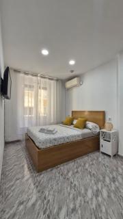 Your home in Alicante near Postiguet Beach! - 3