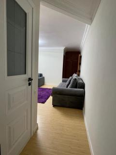 Трехкомнатная квартира в самом сердце Атакента - 1