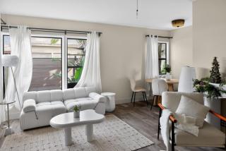 Stylish Suites 10 min to UCLA & Santa Monica - 3