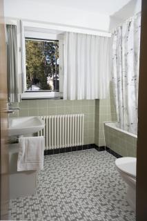 House with mountain views & a sun terrace - 9