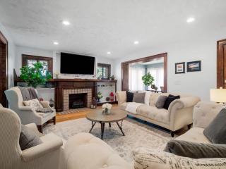 Charming Cleveland Home - 0