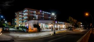 Best Western Plus Village Park Inn - Calgary - 8