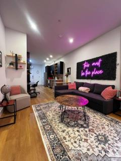 The Glow and Gather Suite, Downtown, AC, Unit 402 - 9