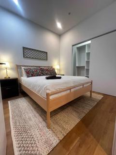 The Glow and Gather Suite, Downtown, AC, Unit 402 - 8