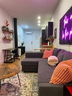 The Glow and Gather Suite, Downtown, AC, Unit 402 - 2