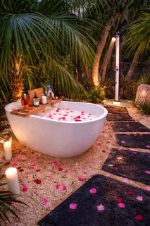 Tulixx Cayman Beach Villa - 6