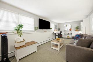 Ocean Breeze-8min Walk to Beach - Gloucester - 2