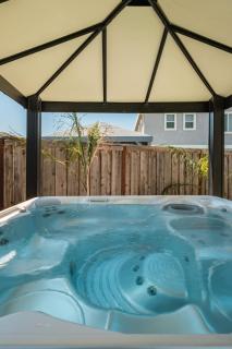Home, Napa Vibe w/Fire Pit + Spa - 6