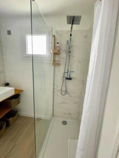 Agreable T2 proche des commerces et gare - 1