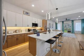Modern 3BR w/Garage & Patio Near UTSW & Downtown - 9