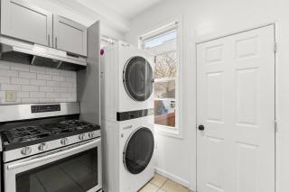 Entire Dream Home near NYC-FREE Parking & backyard! - 6
