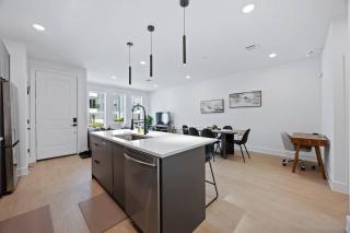 Lone Star Landing 3BR 2BA • Near NRG Stadium! - Holiday Home - 1