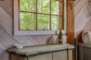 Treetop Hideaways: Luna Loft Treehouse - Flintstone - 5