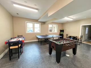 New: Lakefront Luxury Home with Private Indoor Heated Pool - 1