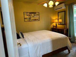 New: Charming and Cozy Great Value - 1