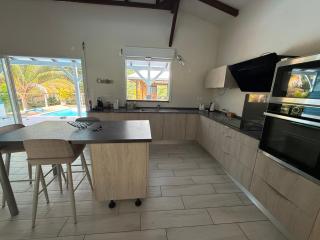 Villa les 3s piscine privée et grands espaces - 2