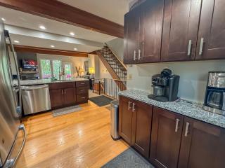 Townhome with Direct Ski Slope Access Lake Access - 7
