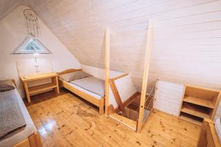 SKLÍPEK POD STOLOVOU HOROU - 6