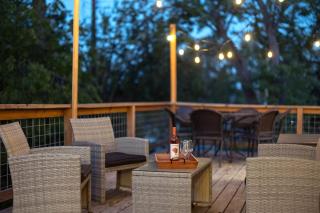 Game Day Getaway 4BR Near IU - 8