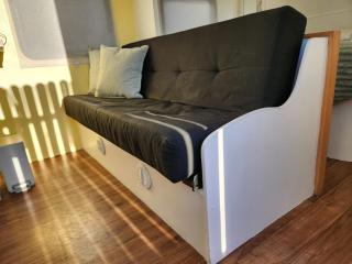 Cozy 1-bedroom recreational vehicle in fabulous Las Vegas with AC - 9