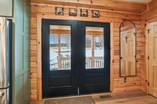 Discover Grateful Greens in McHenry: a golfers paradise with hot tub sauna and room for 16 - 2