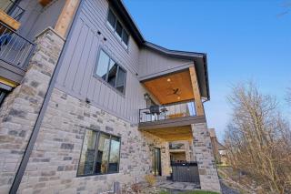 Huge and New Ski InOut Hot Tub - 9
